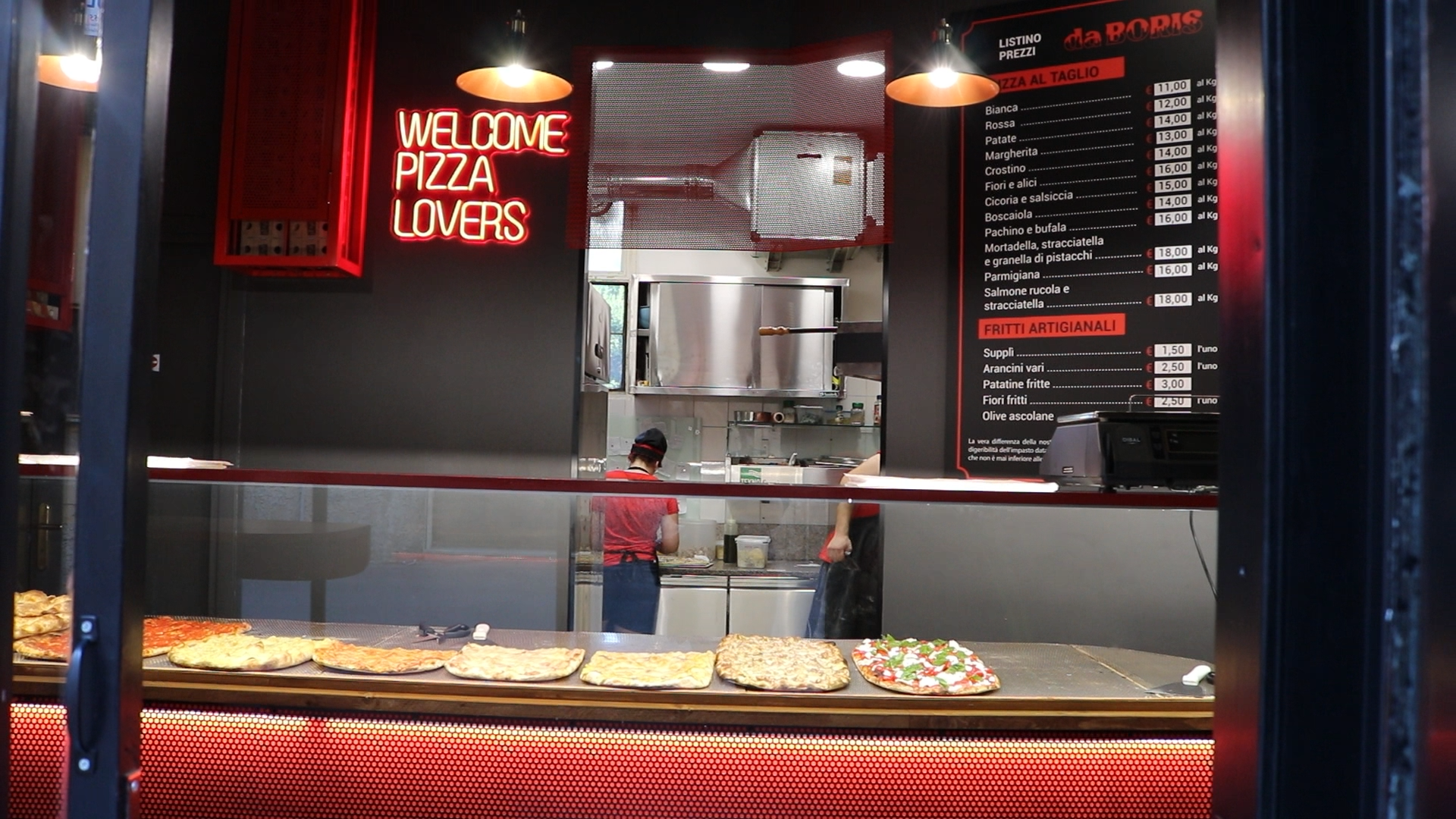 Pizzeria con banco espositivo